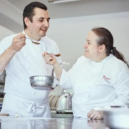 Reck's Hotel-restaurant Szálloda